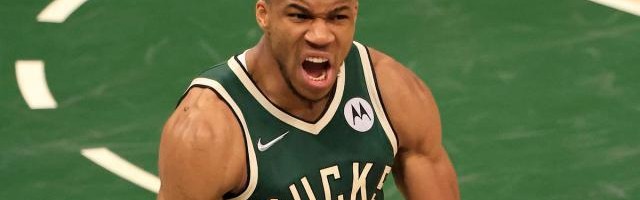 棋牌-字母哥：我们是卫冕冠军 但更是不被看好的雄鹿队