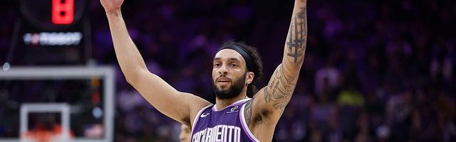 卡特末节狂轰22分造逆转 国王主场送步行者10连败