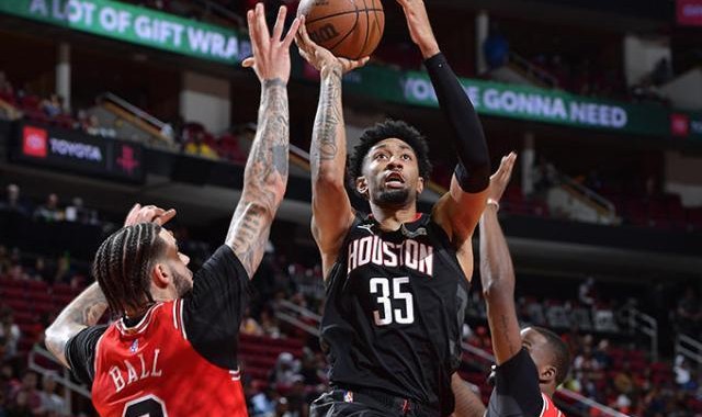 彩票-触底反弹！塞拉斯濒临下课后 火箭爆冷结束15连败