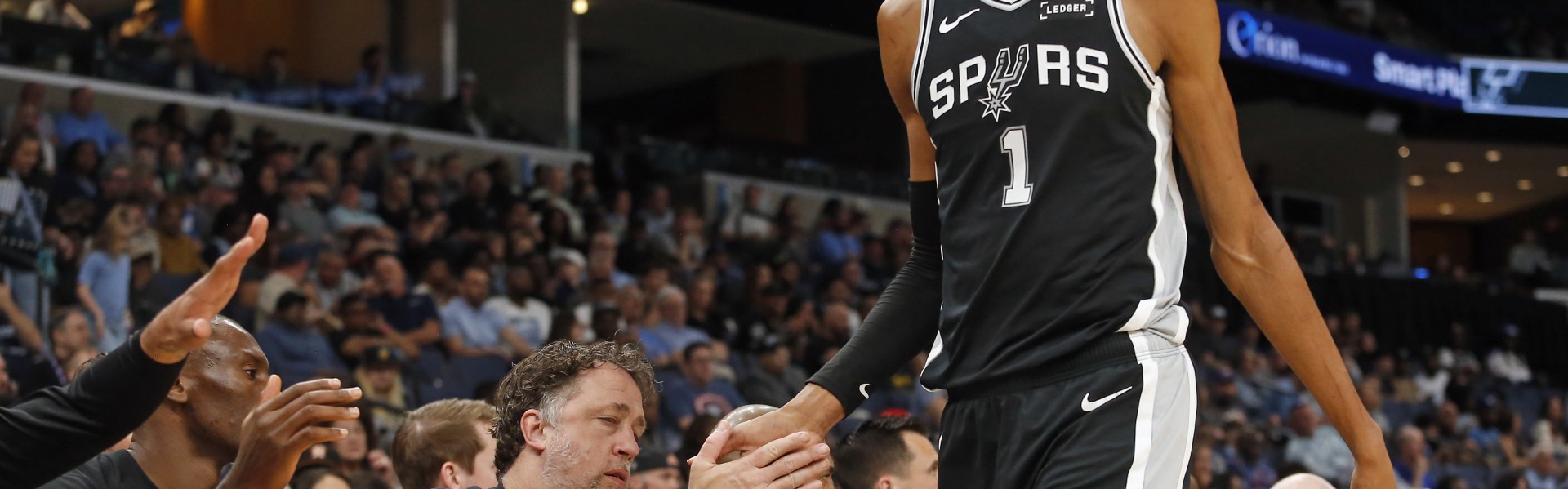 棋牌-追梦：文班想要从SGA手里抢走MVP 还需要几场标志性的表现