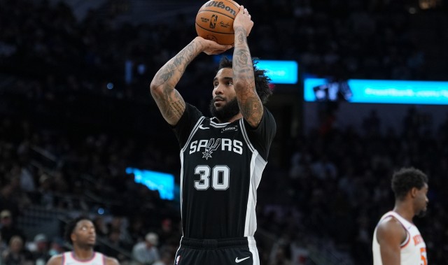 淘宝之神！马刺将落选秀培养成神射手 围绕文班建队他是必备拼图