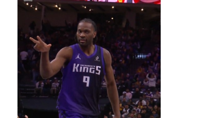 开云体育-湖人两旧将扎心佩林卡！威少22+7+5+4三分 蒙克26+8+7三分