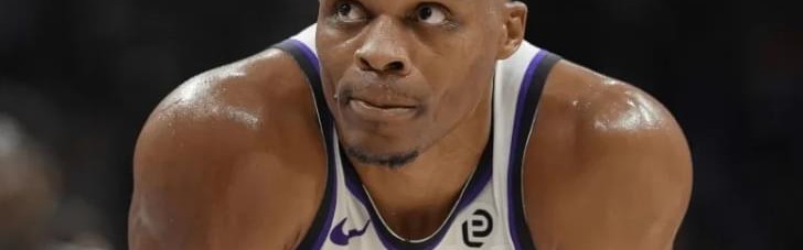 湖人被两旧将制裁，昔日超六赛季最佳一战，20+4球星捍卫荣耀